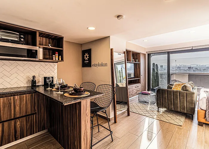 Apartahotel Kukun Tonala 30 Roma 3*