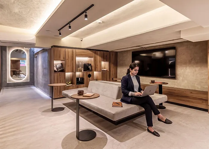 Apartahotel Kukun Tonala 30 Roma 3*